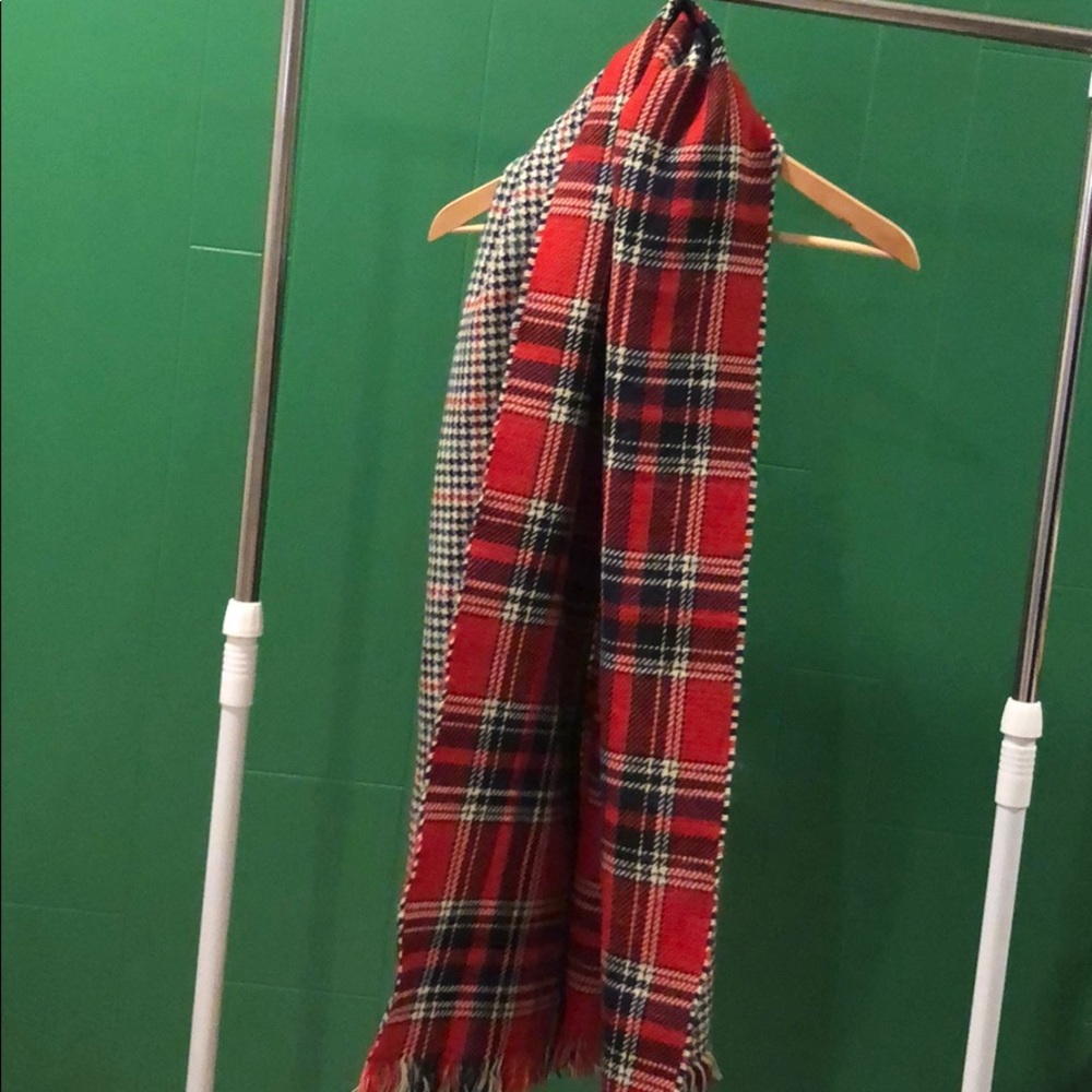 Patterned scarf